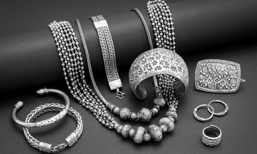  Silver prices record collective fall on Thursday


